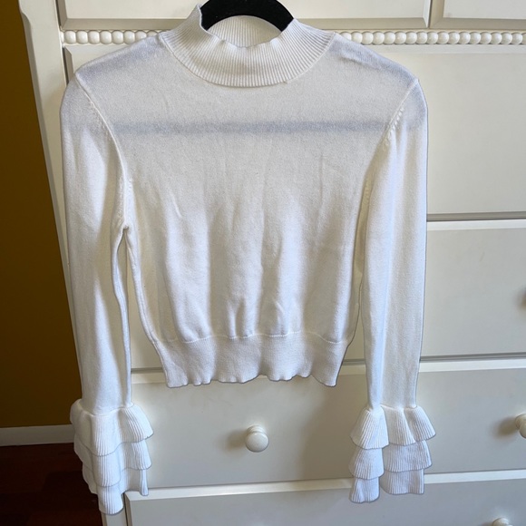 Forever 21 Tops - Long Sleeve Ruffle Sleeve Top